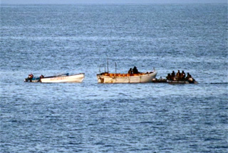 Iranian Navy rescues oil tanker from pirate attack - Islamic Invitation ... Somali Pirate Hijacking