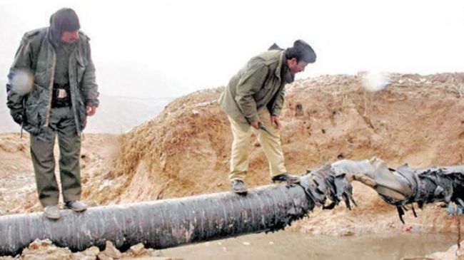 Militants blow up a gas pipeline in east Pakistan