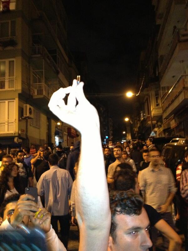 Turkish-police-start-using-real-bullets-against-unarmed-peaceful-protesters-in-Abbasağa