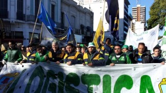 Argentina truckers stage 24-hr strike