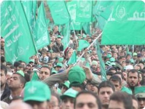 images_News_2013_07_02_hamas-banners_300_0
