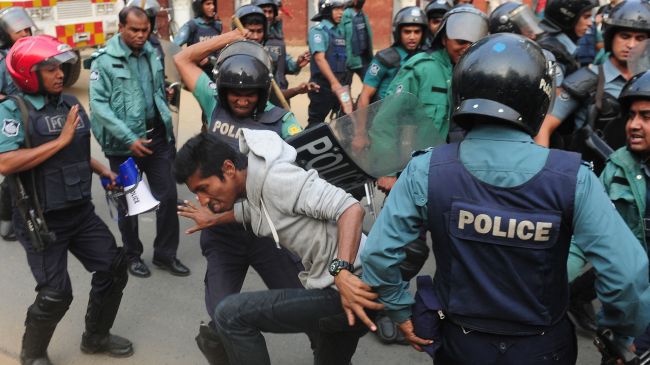 340840_Bangladesh-protest-arrest