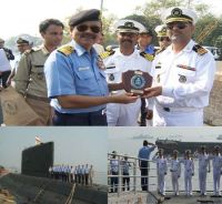 Indian Navy ready to send flotilla to Iran