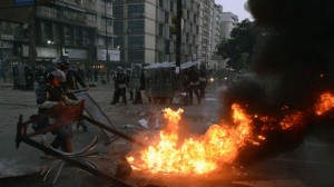 353454_Caracas-clashes