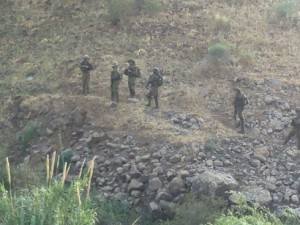 Israeli Unit Crosses Wazzani Technical Fence, Inspects the Area