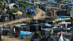 361626_Brazil-homeless-camp