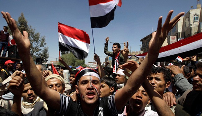 Thousands rally for south Yemen independence