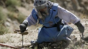366406_Afghanistan-deminer