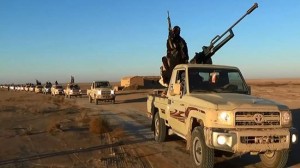 366718_Iraq-ISIL-militants