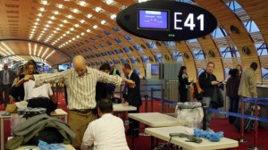 369879_France-Paris-airport