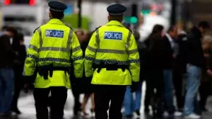 375832_UK-police