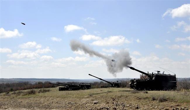 Turkish Army 155mm artillery firing (file photo)