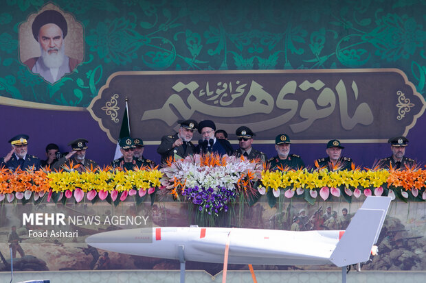 President Raeisi: Countries of region can rely on Iran's Armed Forces