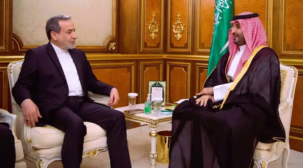 Saudi Crown Prince and Iran's FM Engage in Productive Dialogue on Bilateral Relations and Regional Security
